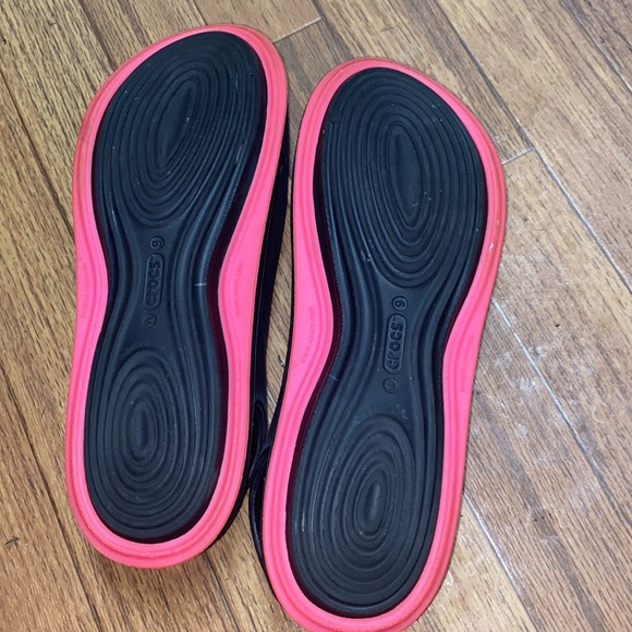 Crocs - Picture 3 of 5